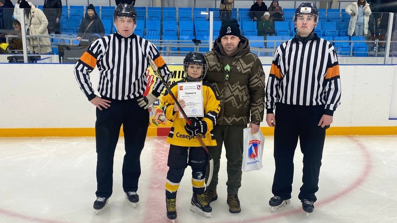 Итоги первого этапа Первенства Вологодской области по хоккею 